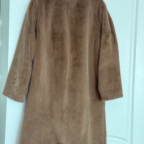ALO Faux Fur Longline Coat M Tan | $348 Retail - Picture 2 of 9